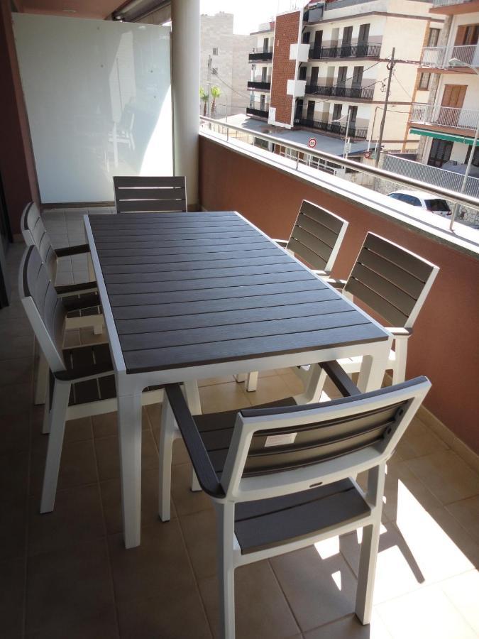 Apartaments Lamoga- Spai トラダンバーラ エクステリア 写真